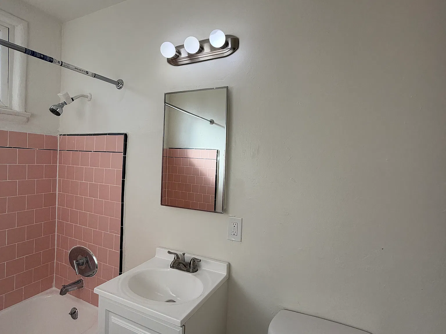 Studio, 550 sqft, $1,450 — Photo 4