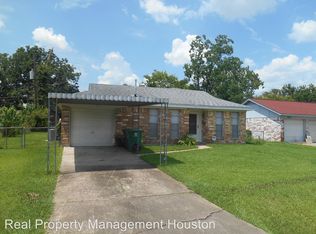 1131 Sunny Dr, Houston, TX 77037