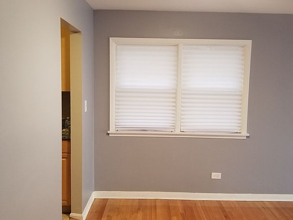 3rd image of 8743 Saint Louis Ave APT 2