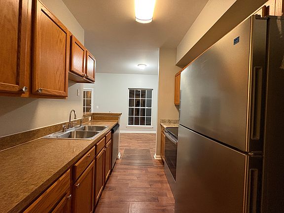 3rd image of 669 Waterville St #491