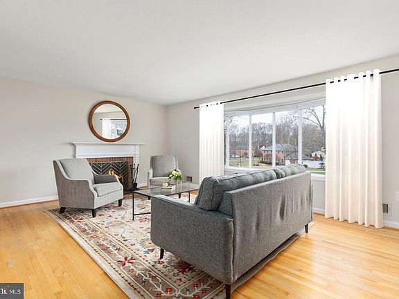 4th image of 9015 Nomini Ln