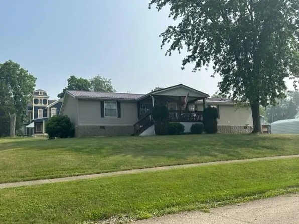 7 1st St, Tidioute, PA 16351