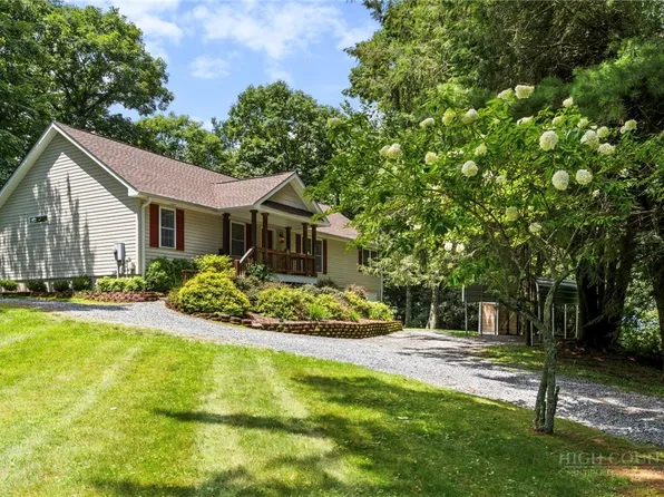 2996 US Highway 221 S, Blowing Rock, NC 28605