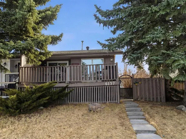 6137 W Maddock Dr NE, Calgary, AB T2A 3W3