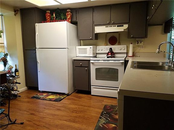 3rd image of 3402 Arbor Oaks Ct