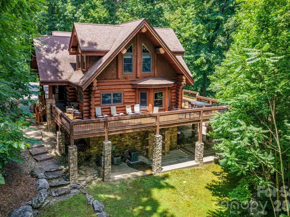 206 Big Rock Ln, Lake Lure, NC 28746