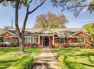 5676 Green Tree Rd, Houston, TX 77056