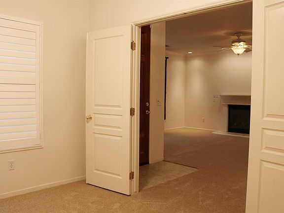 5th image of 956 W Kimball Ave