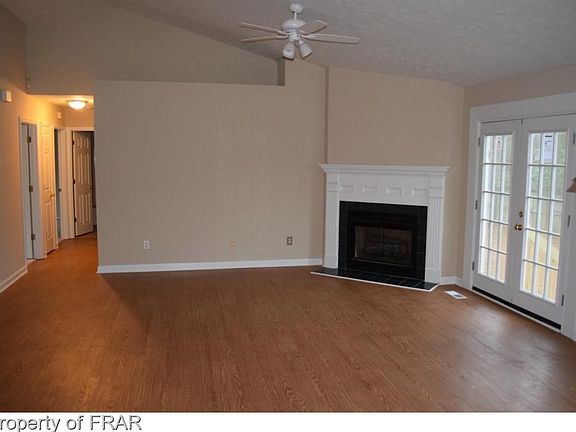 3rd image of 3532 Hill St