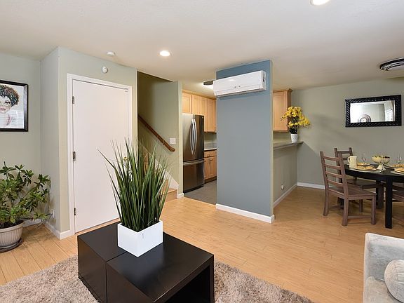 3rd image of 1276 Coyote Creek Pl