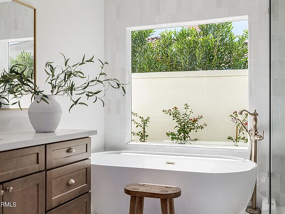 3rd image of 11687 E DEL TIMBRE Drive