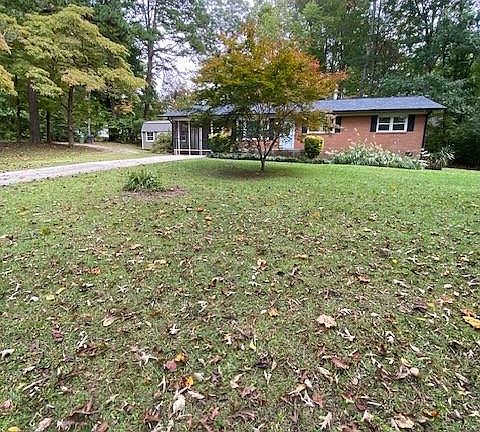 2nd image of 928 Blacksnake Rd