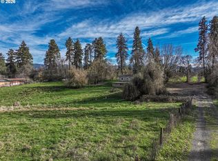 2739 Wyeast Rd, Hood River, OR 97031
