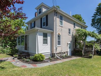 100 Eastern Ave, Woburn, MA, 01801