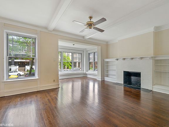 3rd image of 5466 S Hyde Park Blvd APT 1S