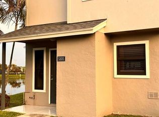 5305 Bayside Dr, Greenacres, FL 33463