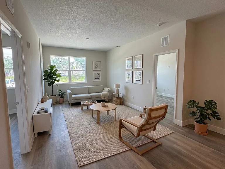 4424 S Texas Ave #104 — Photo 7