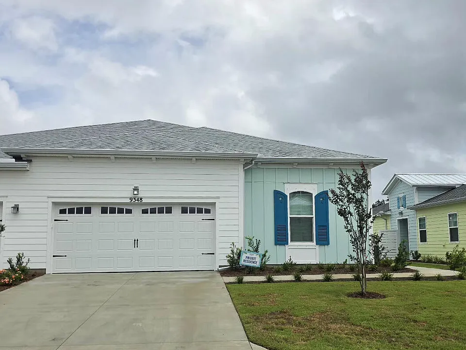 9348 Daydream Dr