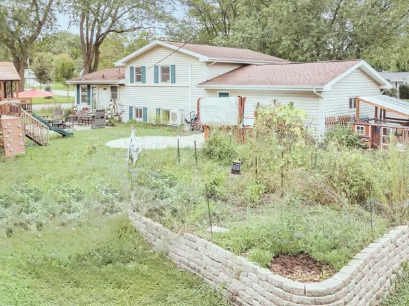 717 Roby ROAD, Stoughton, WI 53589