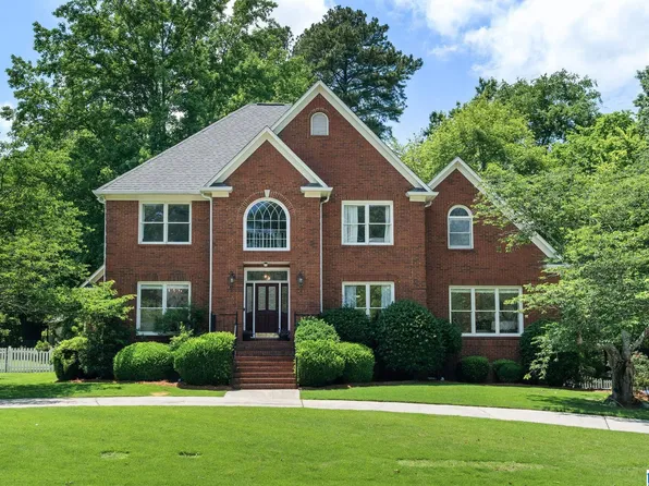 3709 Carisbrooke Dr, Birmingham, AL 35226