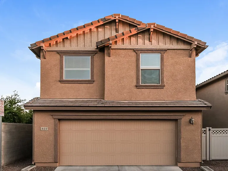 923 S Pheasant Dr — Photo 20