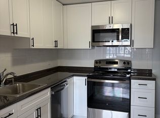 685 Moody St APT 9, Waltham, MA 02453