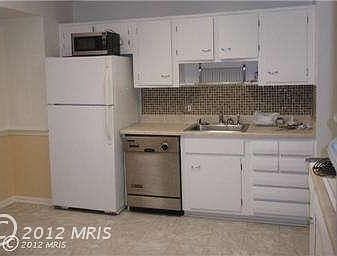 5th image of 9800 De Paul Dr