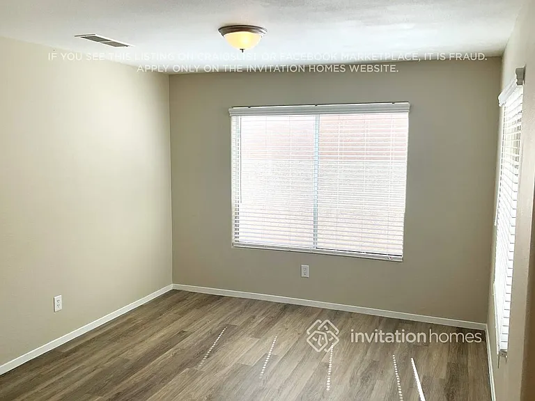 7009 Glass Slipper Ct — Photo 5