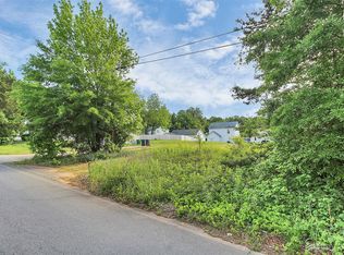 3756 Glenwood Dr, Charlotte, NC 28208
