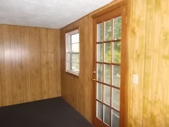 4th image of 8641 Fairystone Park Hwy