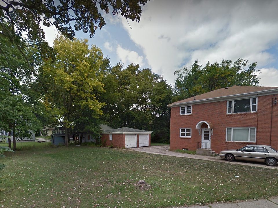 2nd image of 1218 Prairie Ave