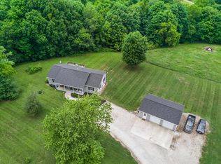 2190 Lundys Ln, Newark, OH 43055