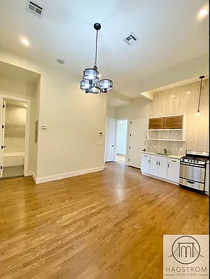 Rented by Hagstrom Management Inc | media 7