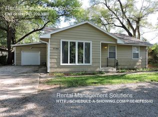 1130 NW 35th St, Topeka, KS 66618