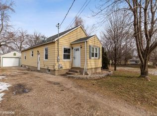 2203 Regal Ave, Waterloo, IA 50702