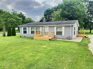 7610 S River Rd, Daleville, IN 47334