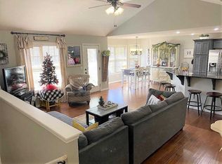 133 N Ridge Pl, Branson, MO 65616