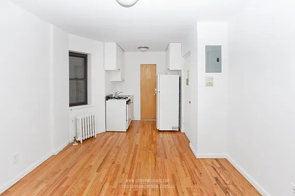 Rented by Copperwood Real Estate | media 18