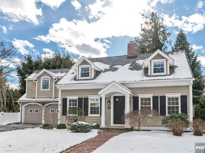 404 Ardmore Rd, Ho Ho Kus, NJ, 07423