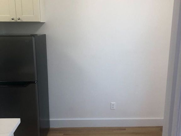 5th image of 2390 Chestnut St APT 303