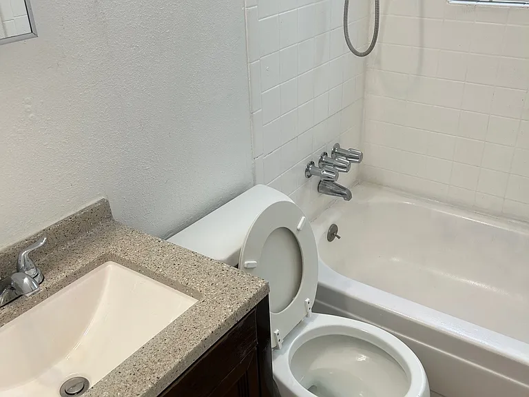 3605 S Knox Ct — Photo 7