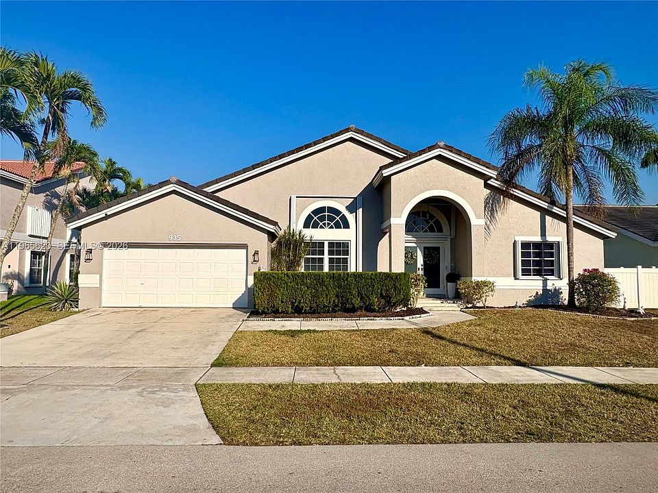 1st image of 935 NW 203rd Ave