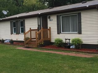 10511 Lake St, Somerset Center, MI 49282
