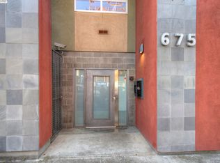 675 8th St APT 1, Oakland, CA 94607