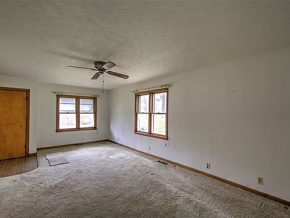 3rd image of 3720 E Lake Shore Dr