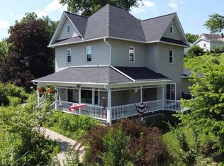 117 S Main St, Elroy, WI 53929