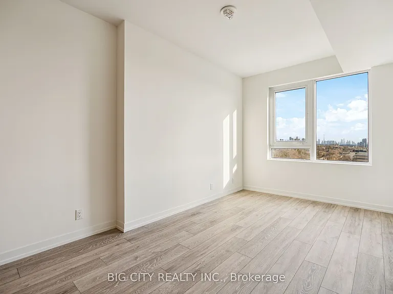 2020 Bathurst St #1202 — Photo 13