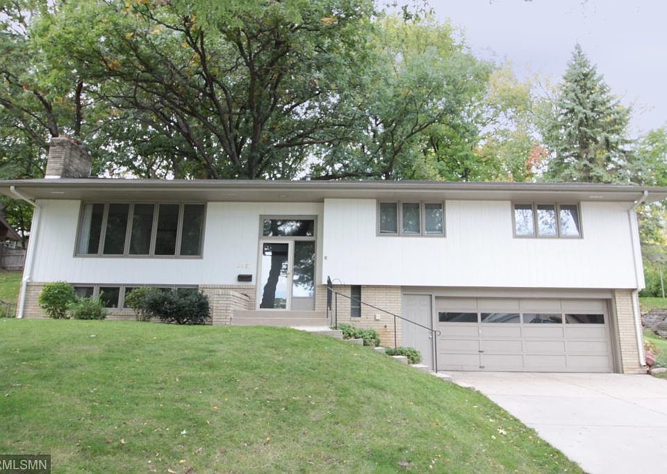 1st image of 2937 Idaho Ave N
