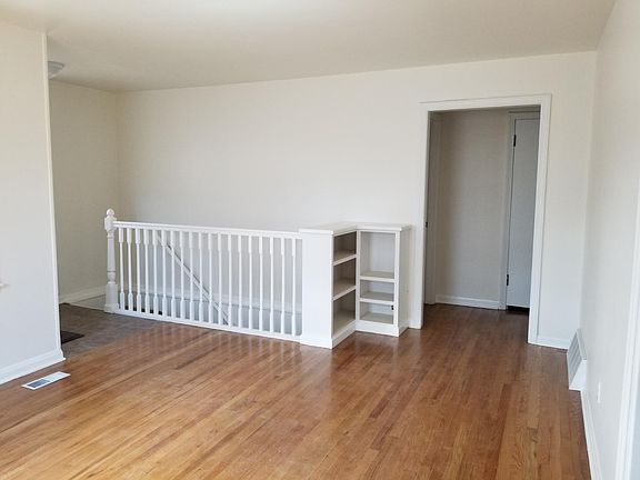 Main level living room