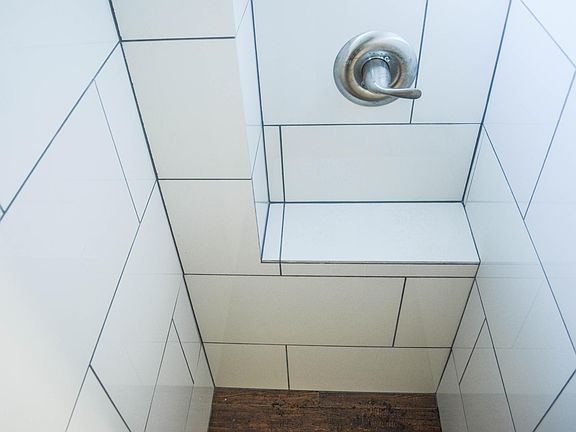 5th image of 1403 W Gillespie Ave